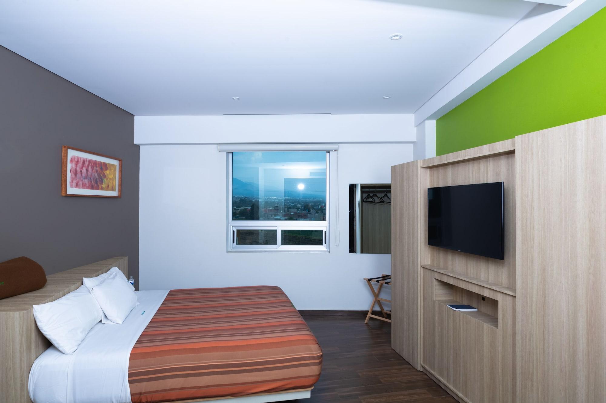 Xcoco Hotel